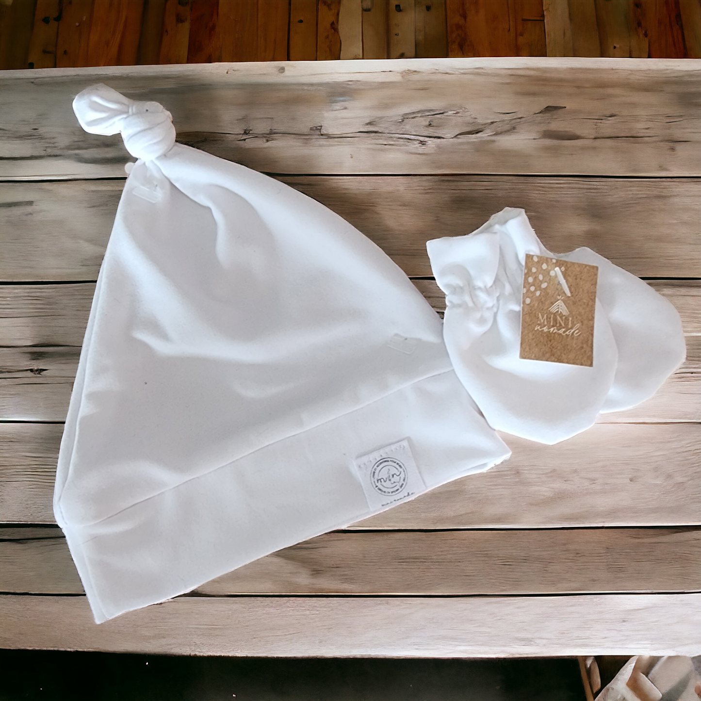 Ensemble tuque et mitaines pour nouveau-né | Blanc uni