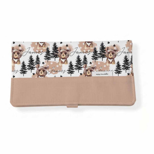 Protège-carnet de santé | Sapins et ours brun prénom répétitif