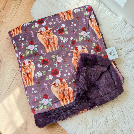 Couverture en minky | Vache Highland vieux mauve et bourgogne | Livraison rapide