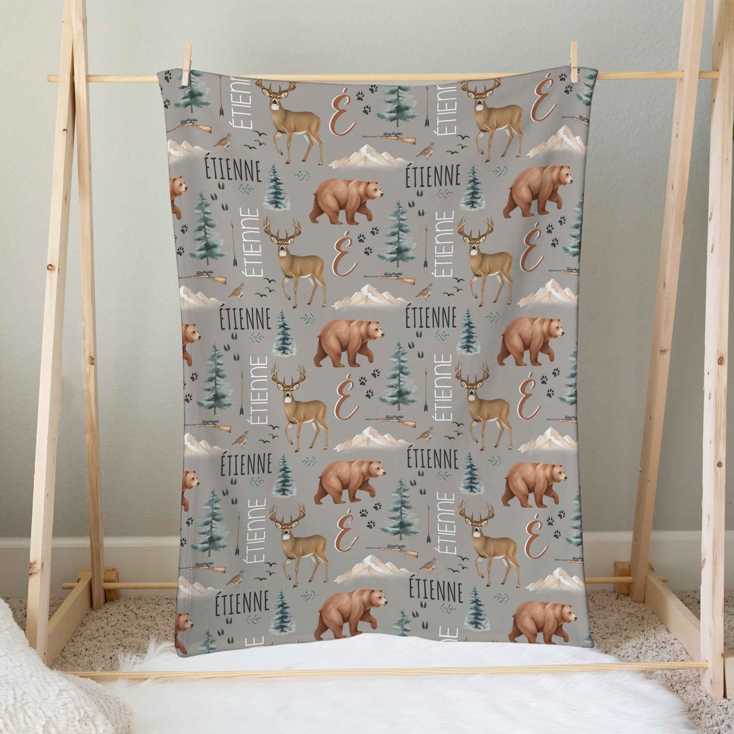Doudou en minky | Partie de chasse fond foncé prénom répétitif