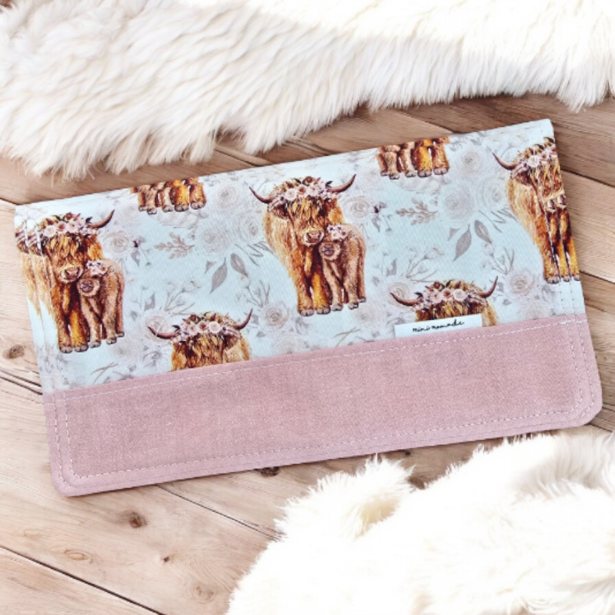 Protège-carnet de santé | Vaches Highland Fleurs Latté