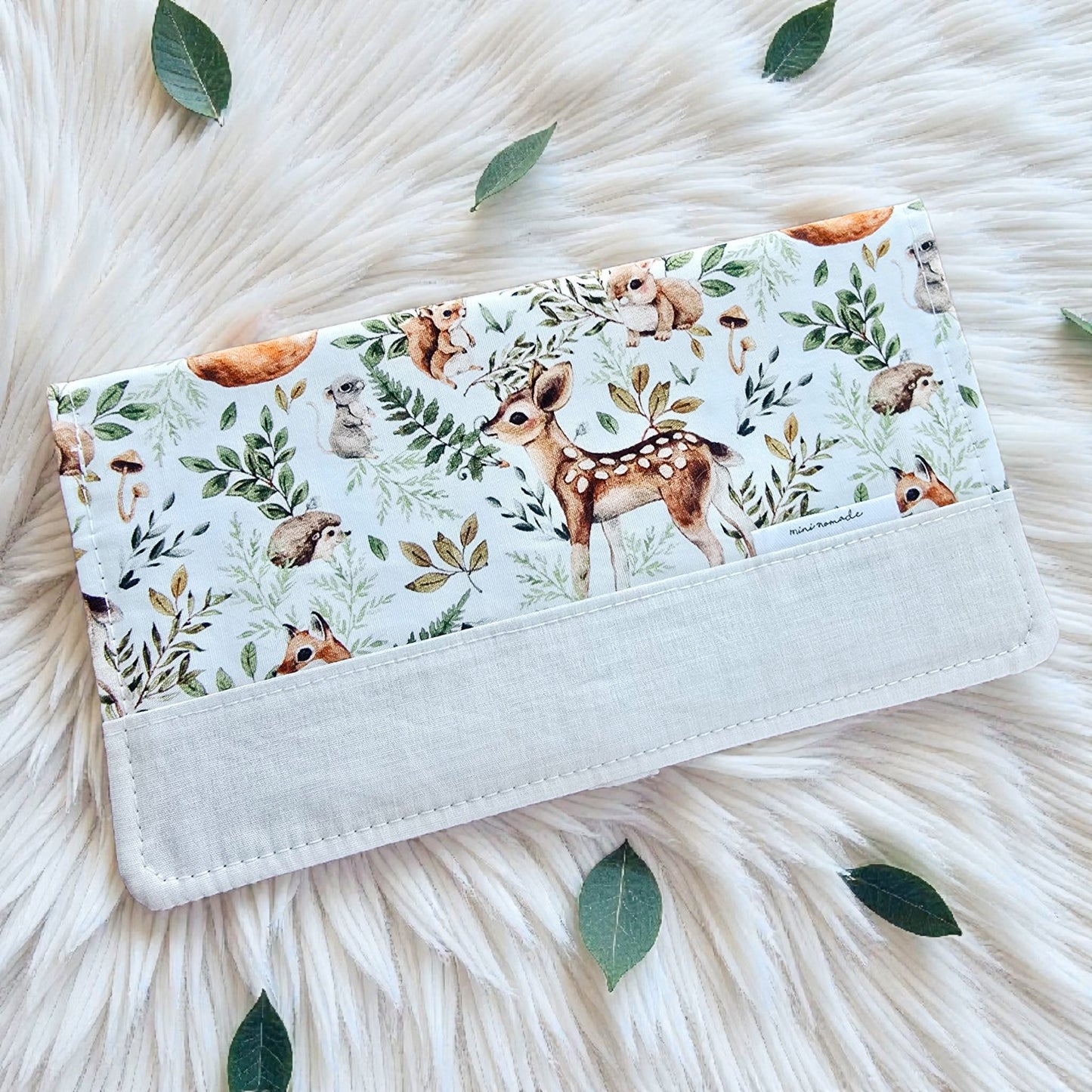 Protège-carnet de santé | Forêt Enchantée fond blanc